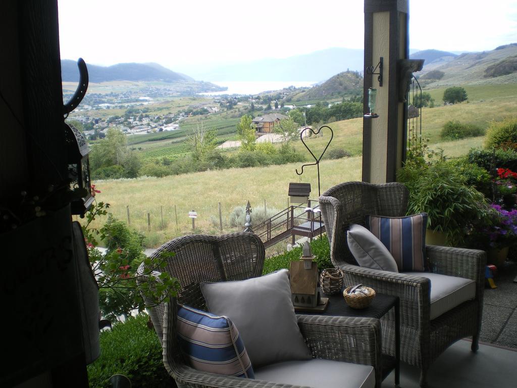Turtle Mountain Inn Vernon Exteriör bild